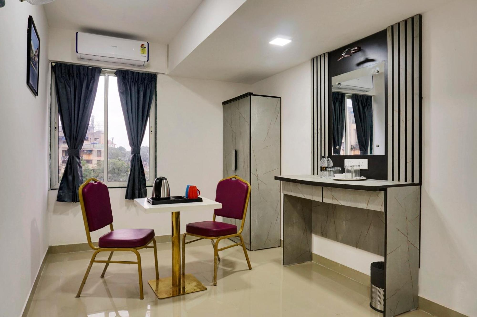 Hotel Orchard Park Pune Esterno foto
