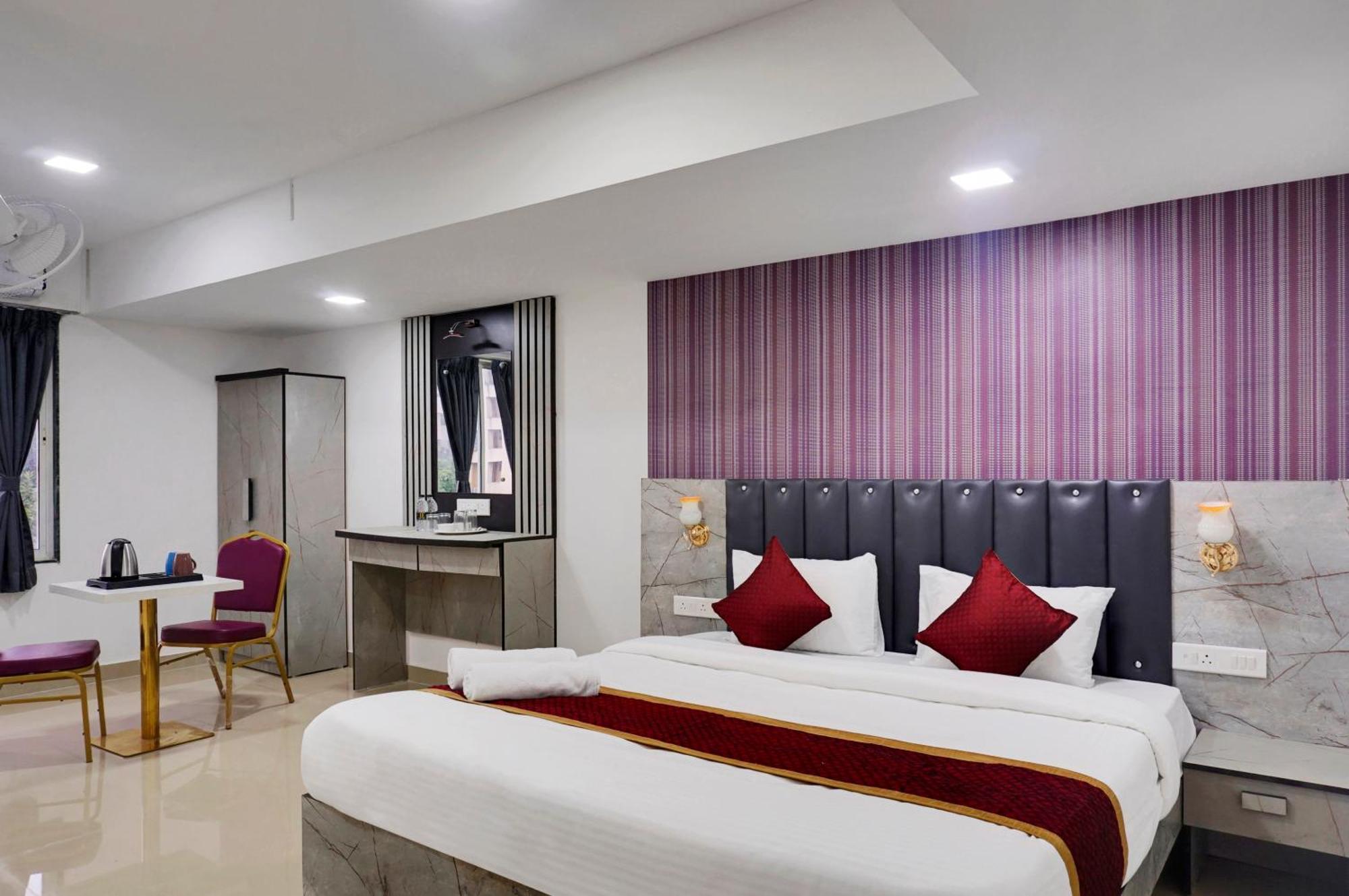 Hotel Orchard Park Pune Esterno foto