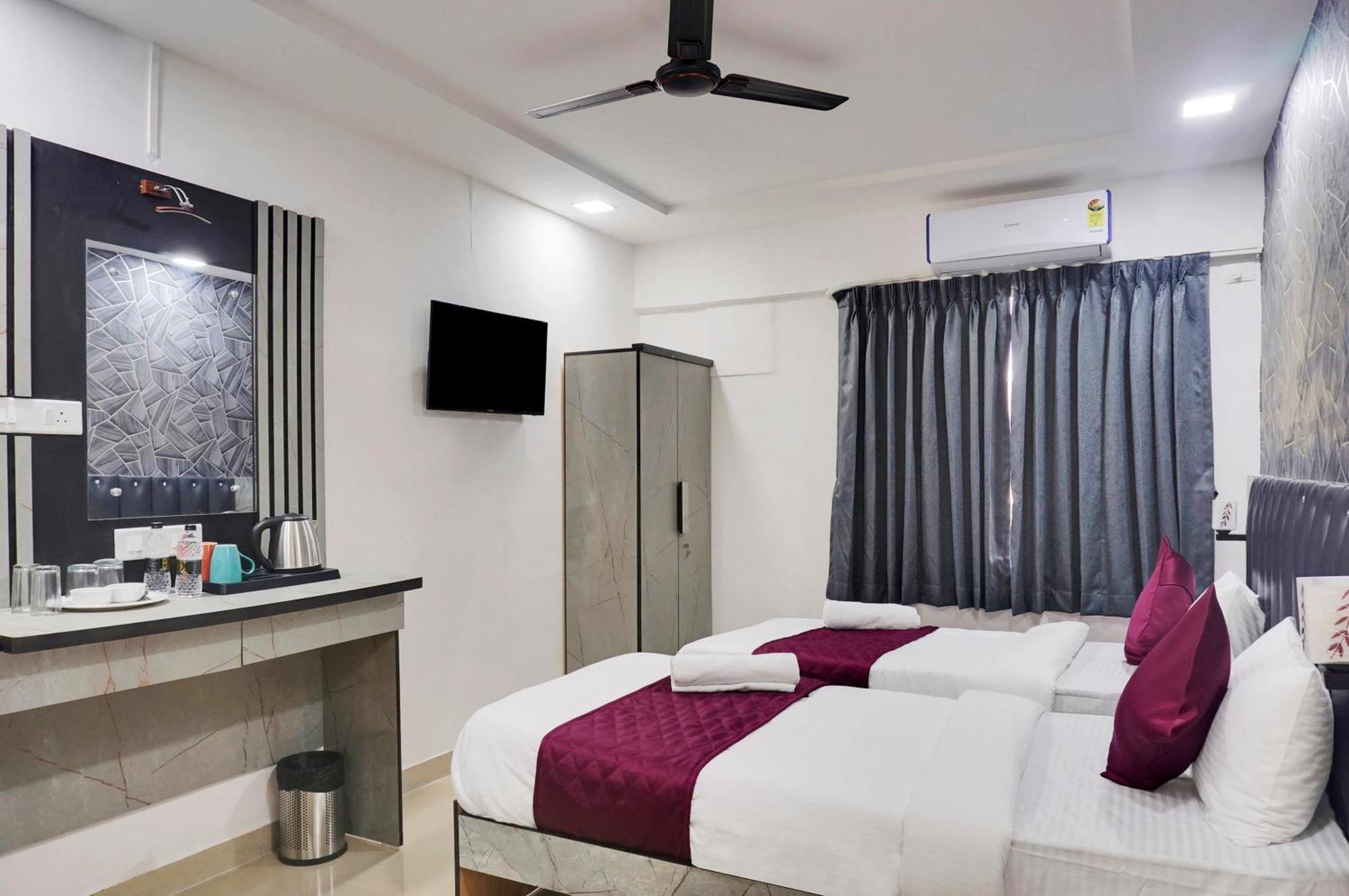 Hotel Orchard Park Pune Esterno foto