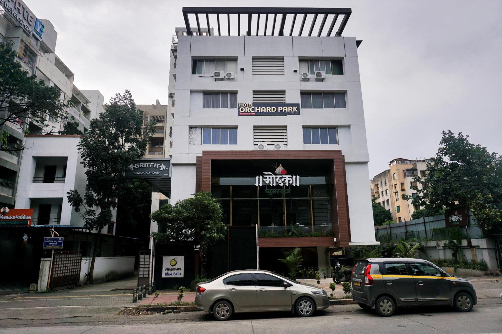 Hotel Orchard Park Pune Esterno foto